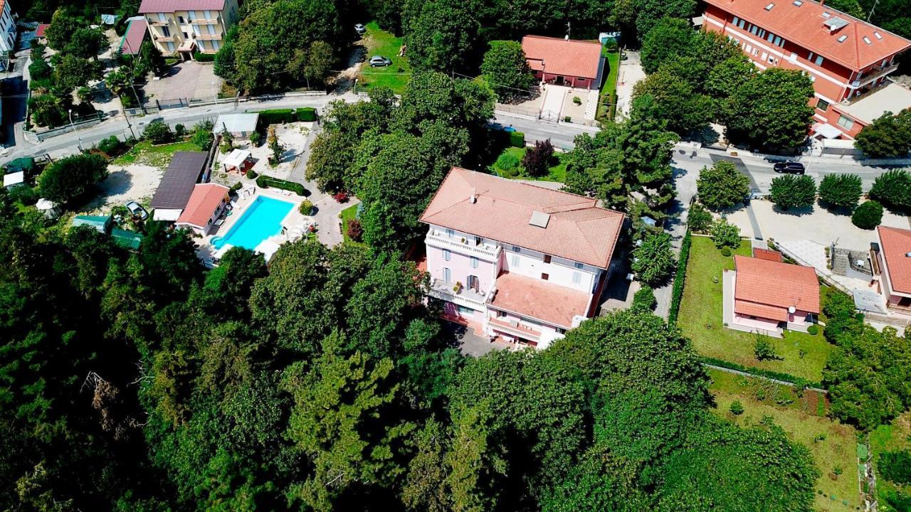 Hotel Gioia Garden فيوجّي المظهر الخارجي الصورة